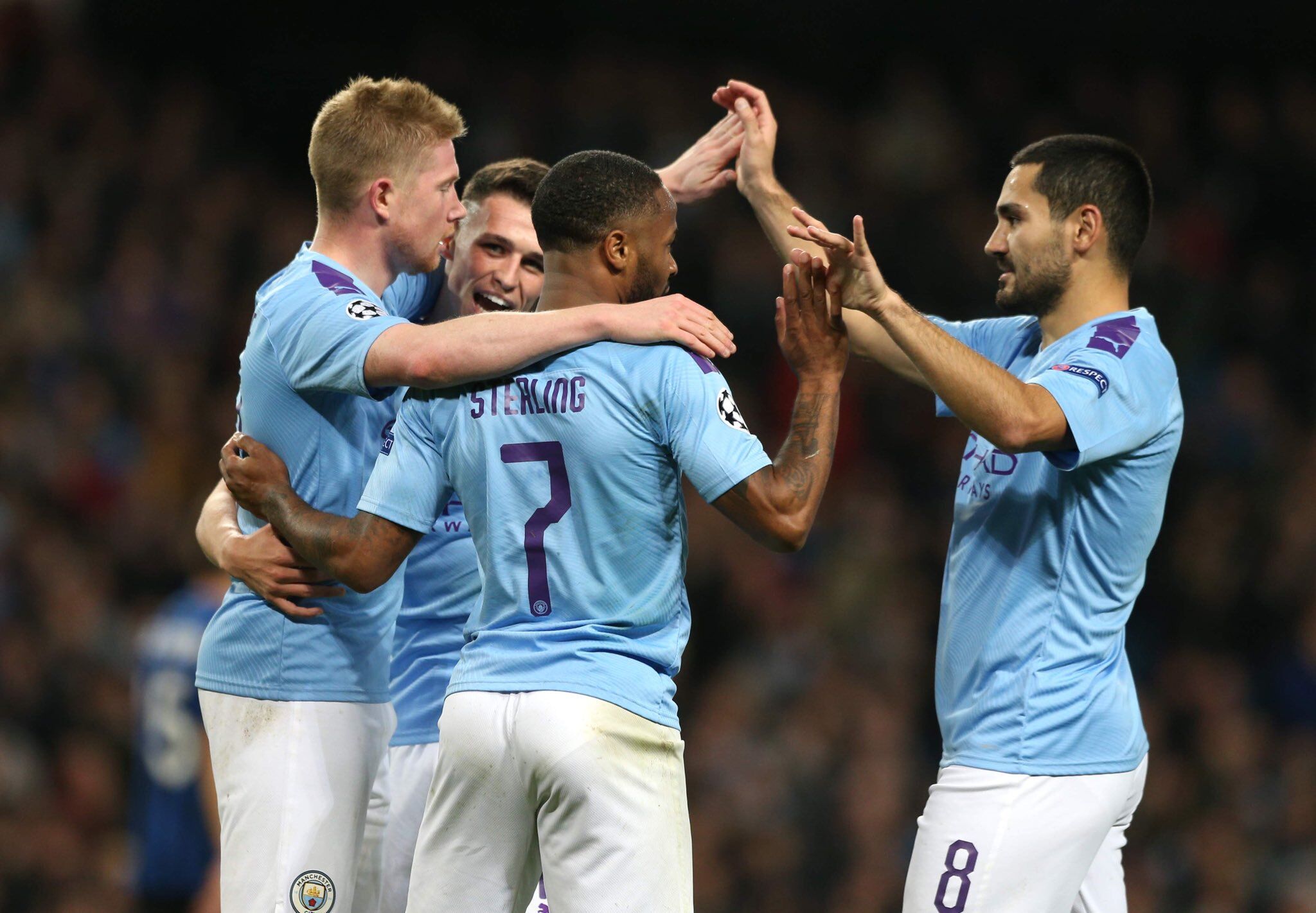 记者：汪士钦这张红牌就是多年来中国足球陋习的真实写照（记者：汪士钦这张红牌，正是中国足球多年积弊的缩影）