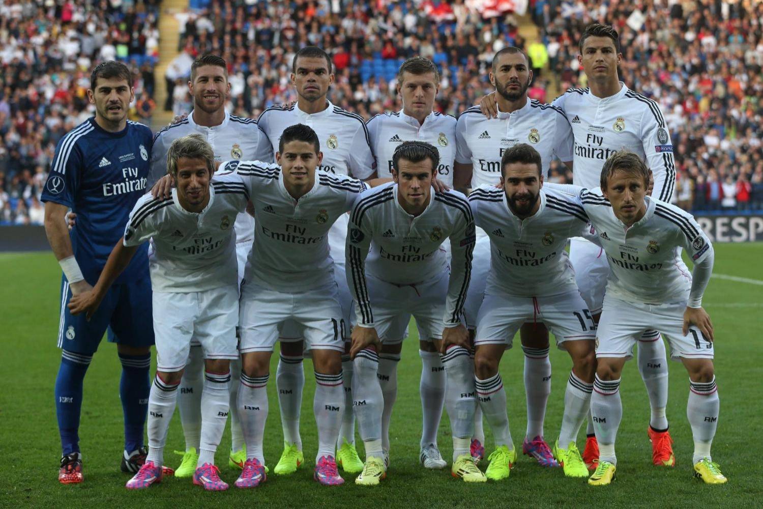 半场战报：门兴格拉德巴赫1-3沃尔夫斯堡，维默尔梅开二度，阿穆拉破门（半场速报：沃尔夫斯堡3-1领先门兴格拉德巴赫，维默尔双响，阿穆拉建功）