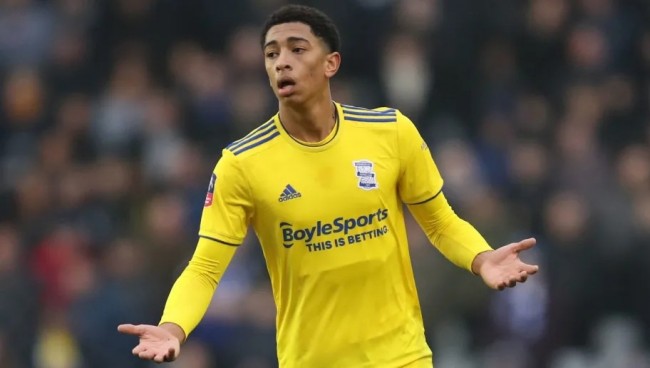 每体：阿劳霍大概率将在周中欧冠继续首发，加西亚代替孔德（每体：阿劳霍周中欧冠大概率继续首发，加西亚将取代孔德）