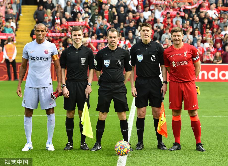 足坛共17位亿欧先生：英超西甲各7人 德甲2人法甲1人 意甲0人（足坛17位“亿欧先生”分布：英超、西甲各7人，德甲2人，法甲1人，意甲0人）