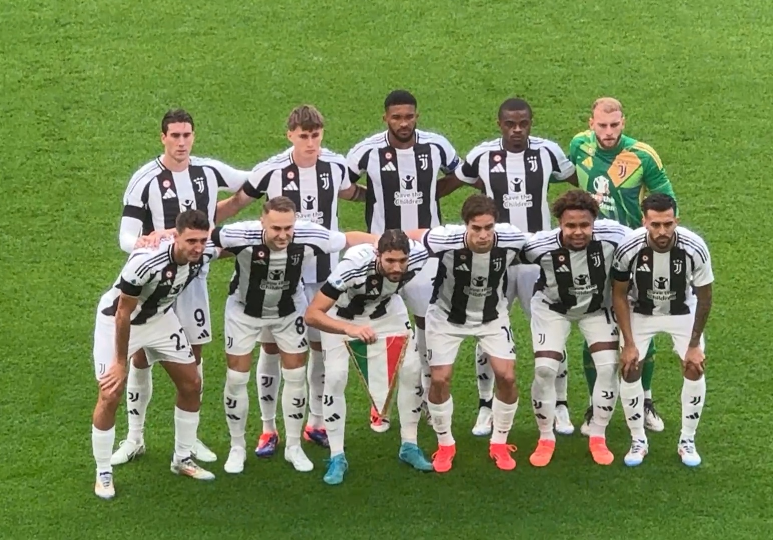 国安收官战创多项纪录：法比奥超越耶利奇，张稀哲出场数第二（国安赛季收官战多纪录诞生：法比奥超耶利奇，张稀哲出场数位列第二）