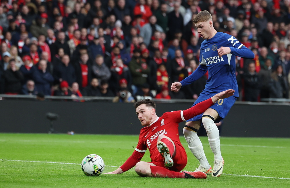 德甲战报：伯格1射1传，霍芬海姆3-0完胜奥格斯堡（德甲速报：伯格传射建功，霍芬海姆3-0击败奥格斯堡）