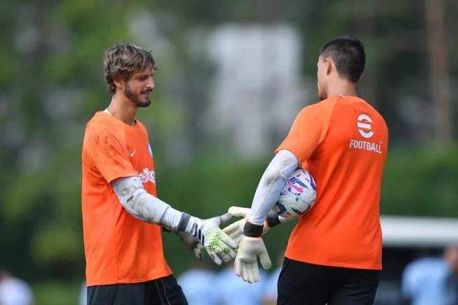 罗马本轮大名单：迪巴拉领衔！苏莱、弗格森、齐米卡斯在列（罗马本轮名单出炉：迪巴拉压阵，苏莱、弗格森、齐米卡斯入围）